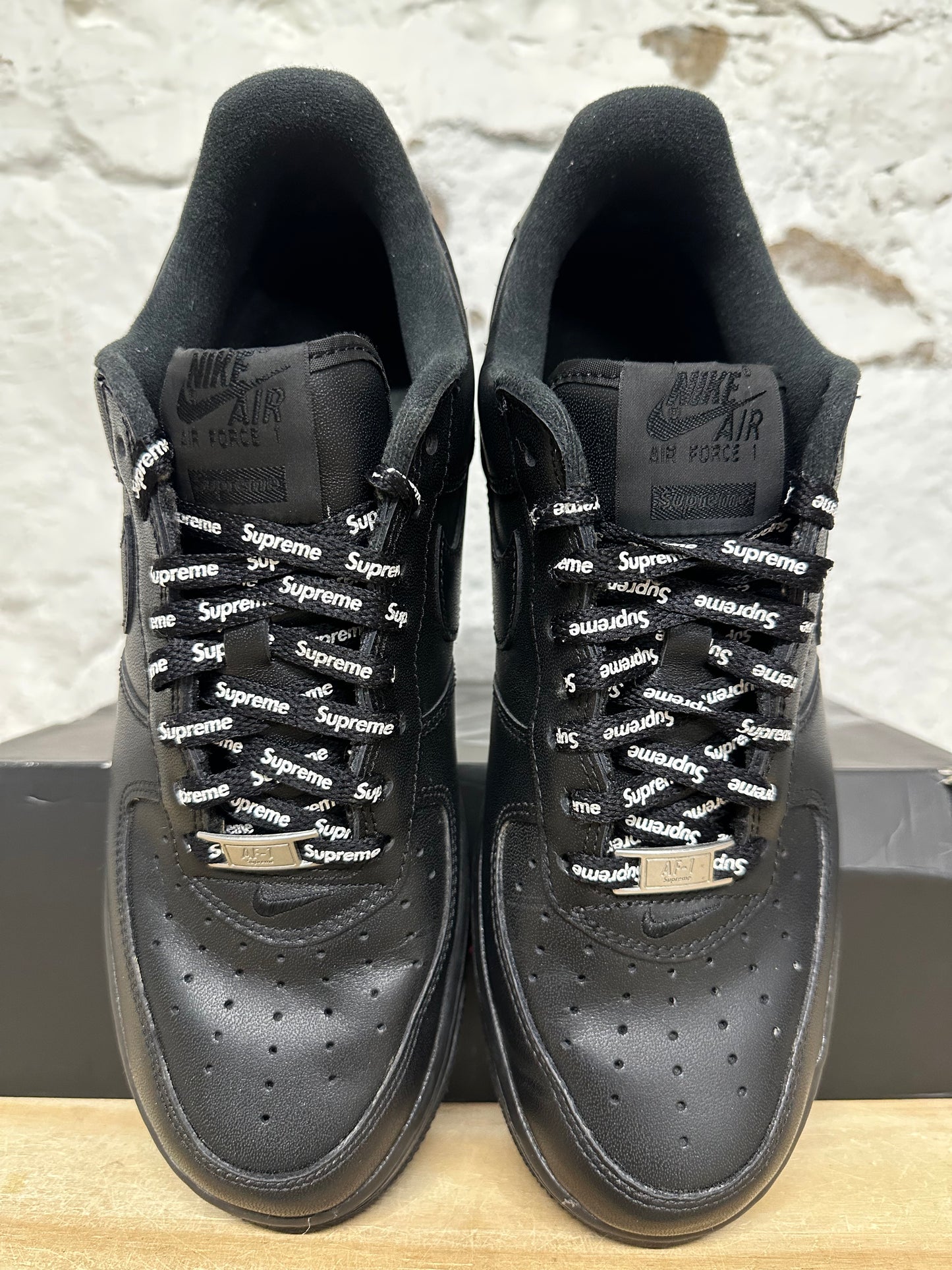 Nike Air Force 1 Low Supreme Black Sz 8.5