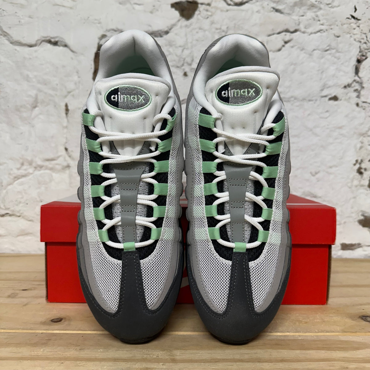 Nike Air Max 95 Big Bubble Fresh Mint Sz 10.5 (12W) DS