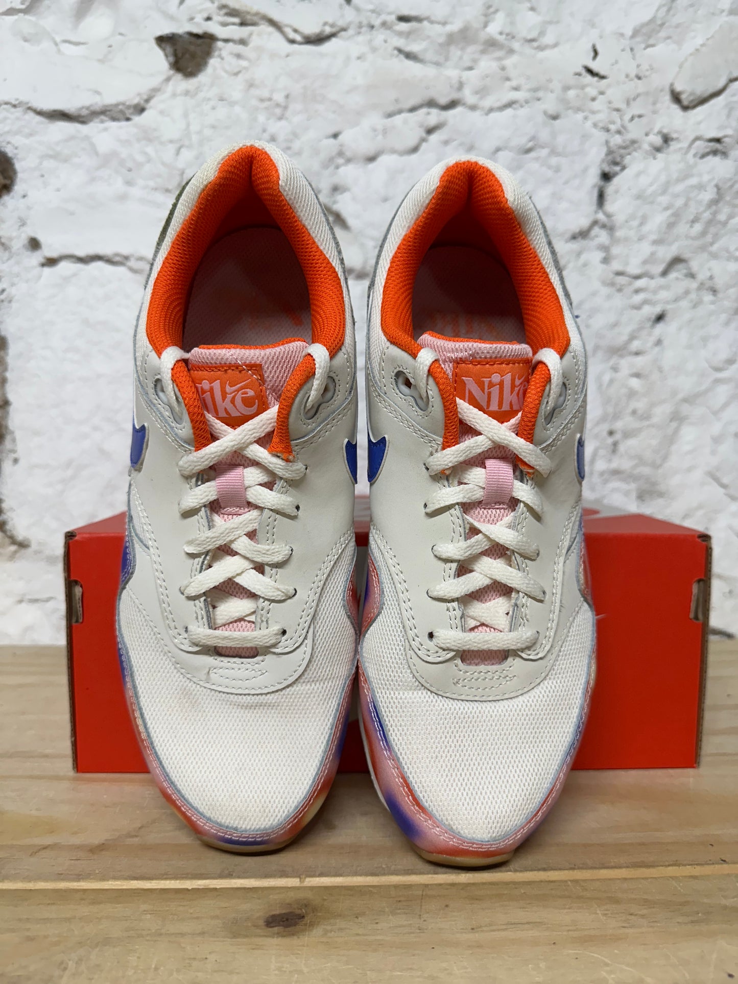 Nike Air Max 1 Everything You Need Sz 7Y