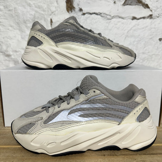 Yeezy 700 V2 Static Sz 5.5