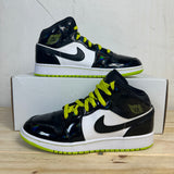 Air Jordan 1 Mid Cyber Sz 7Y