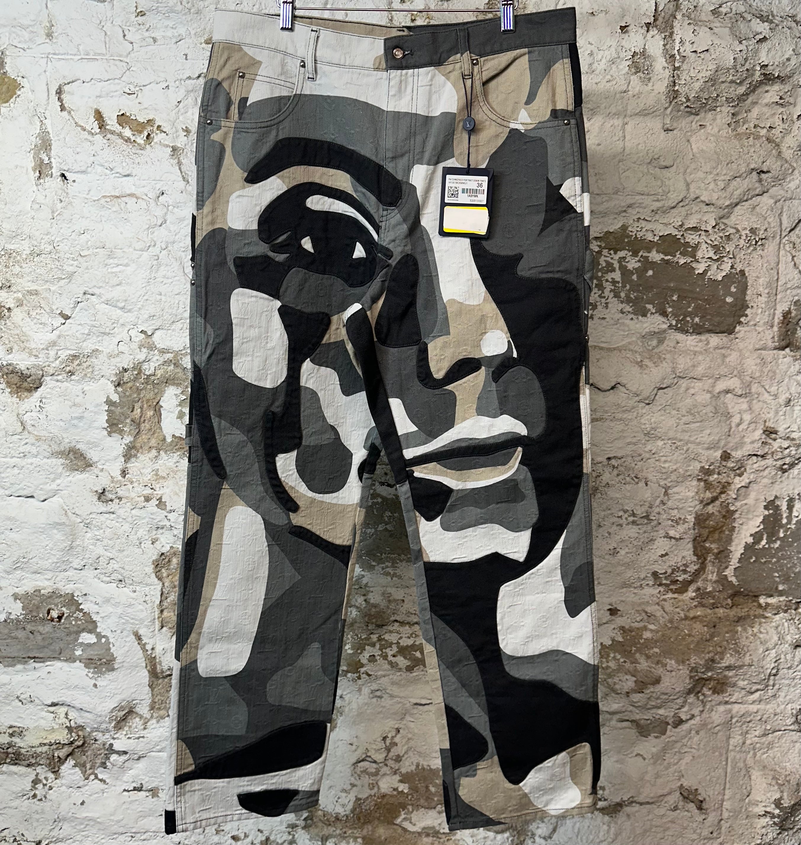 ルイヴィトン　LOUIS VUITTON 　キッズ　デニムジーンズ Louis Vuitton Kid Super Patchwork Portrait Denim Jeans Sz 36 DS