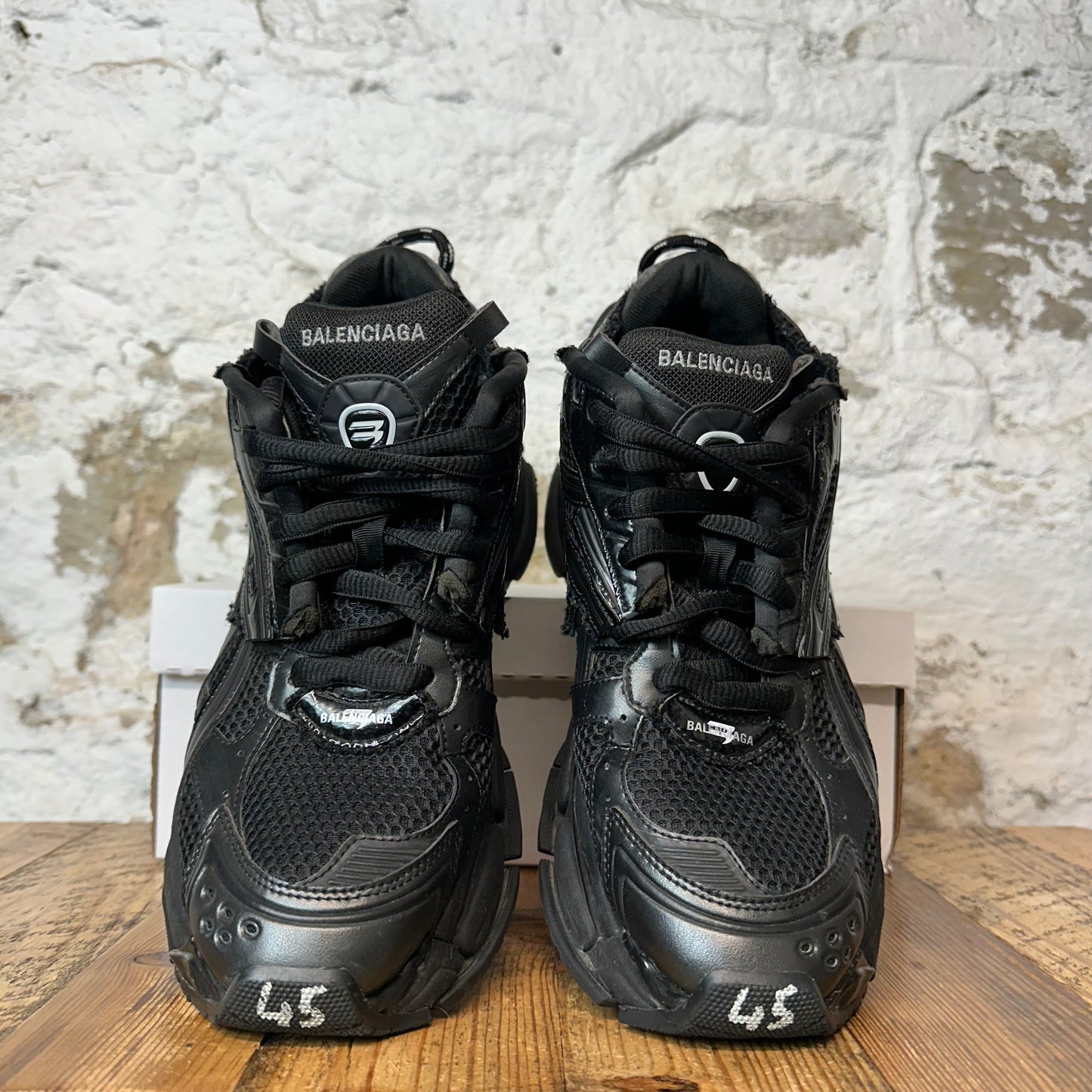 Balenciaga Runner Triple Black Sneaker Sz 9 (42)