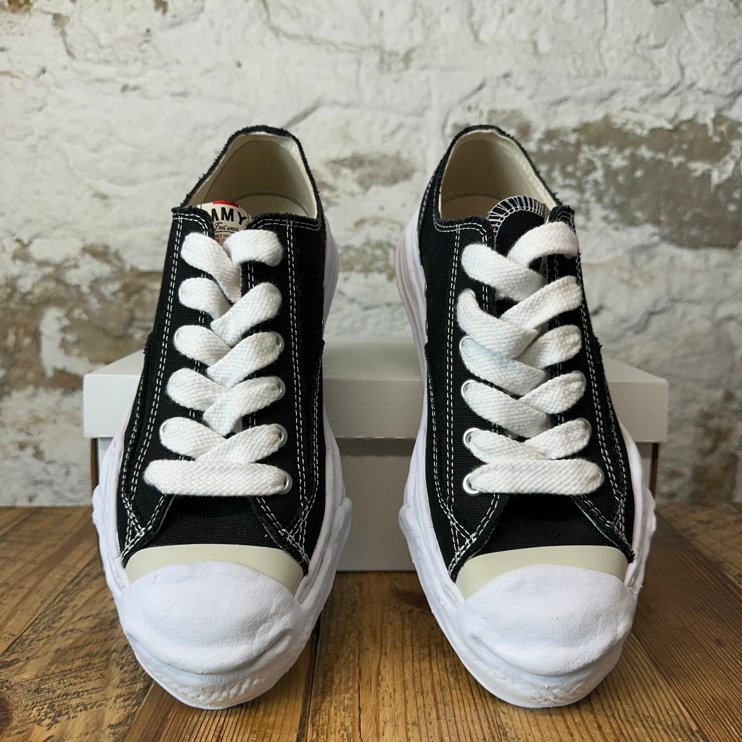 Maison Mihara Black White Hank Sneaker Sz 11 (44)