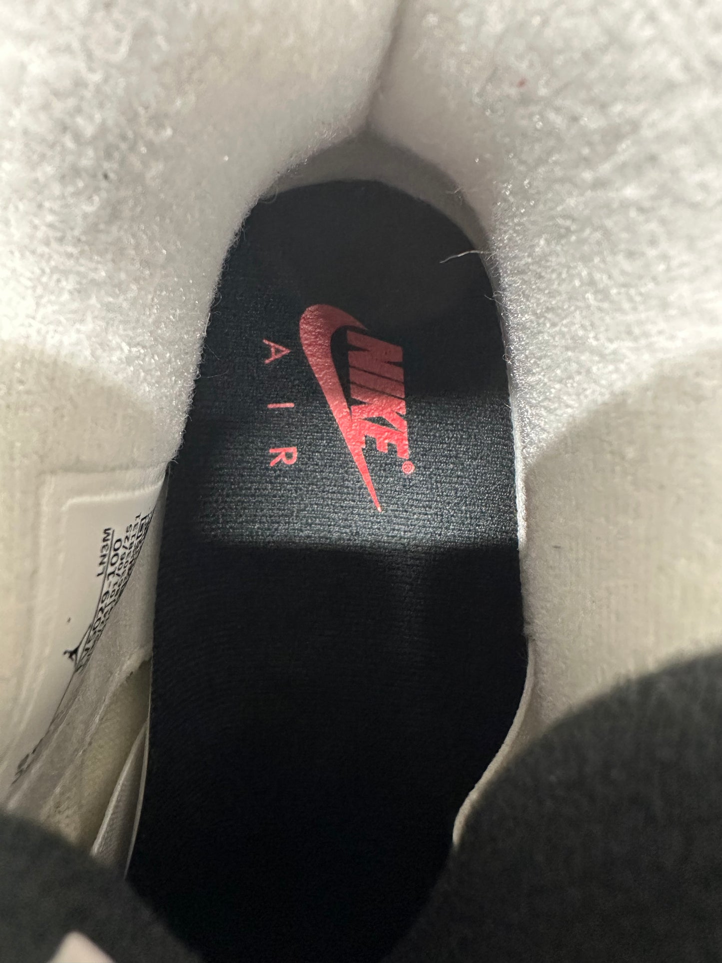 Air Jordan 4 White Cement Sz 8.5 DS