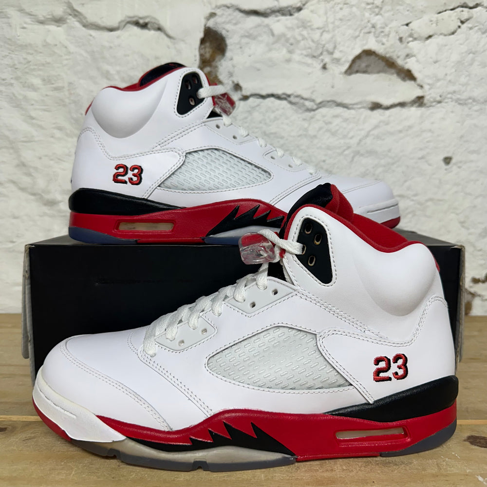 Air Jordan 5 Fire Red Black Tongue (2013) Sz 10 DS
