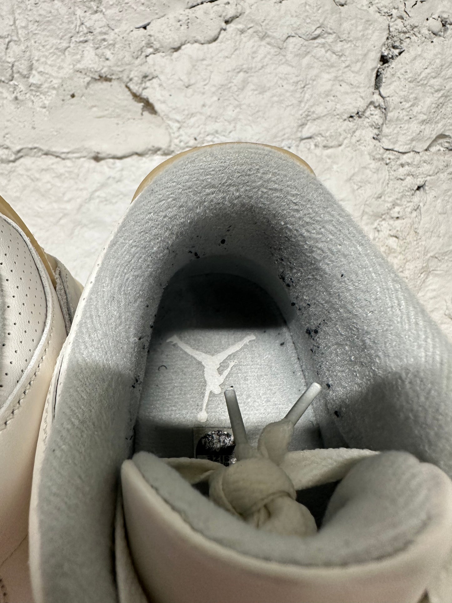 Air Jordan 3 Craft Ivory Sz 9