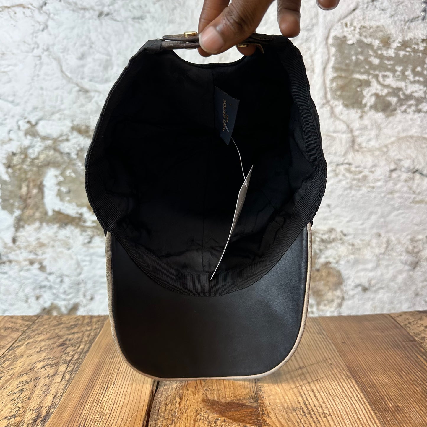 Louis Vuitton Black Brown Monogram Hat Sz L