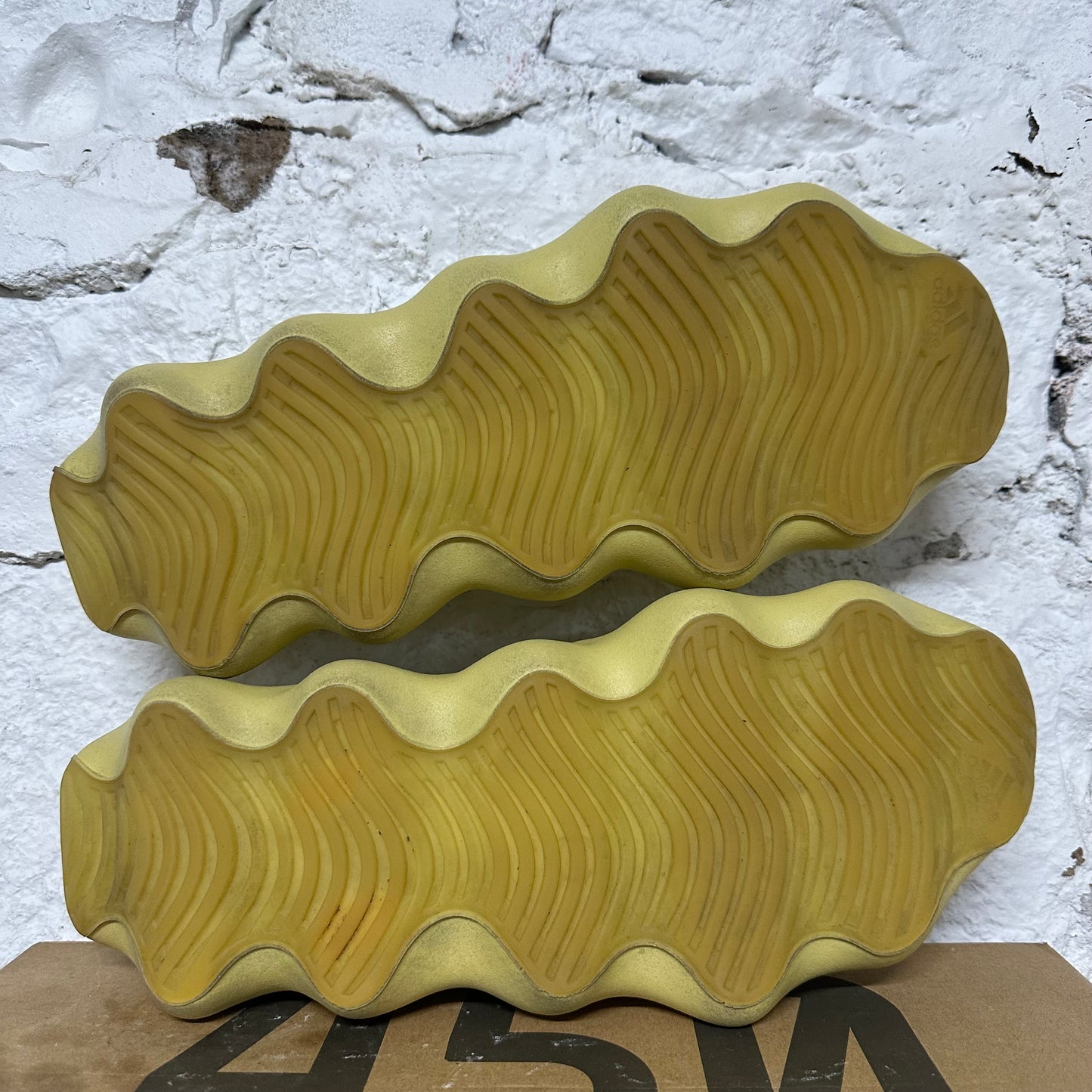 Yeezy 450 Sulfur Sz 13