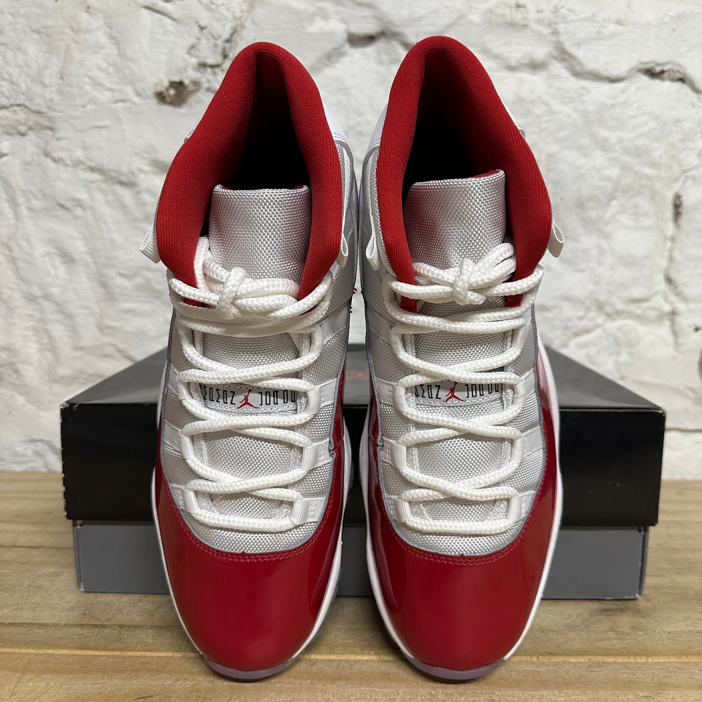 Air Jordan 11 High Cherry Sz 10.5 DS
