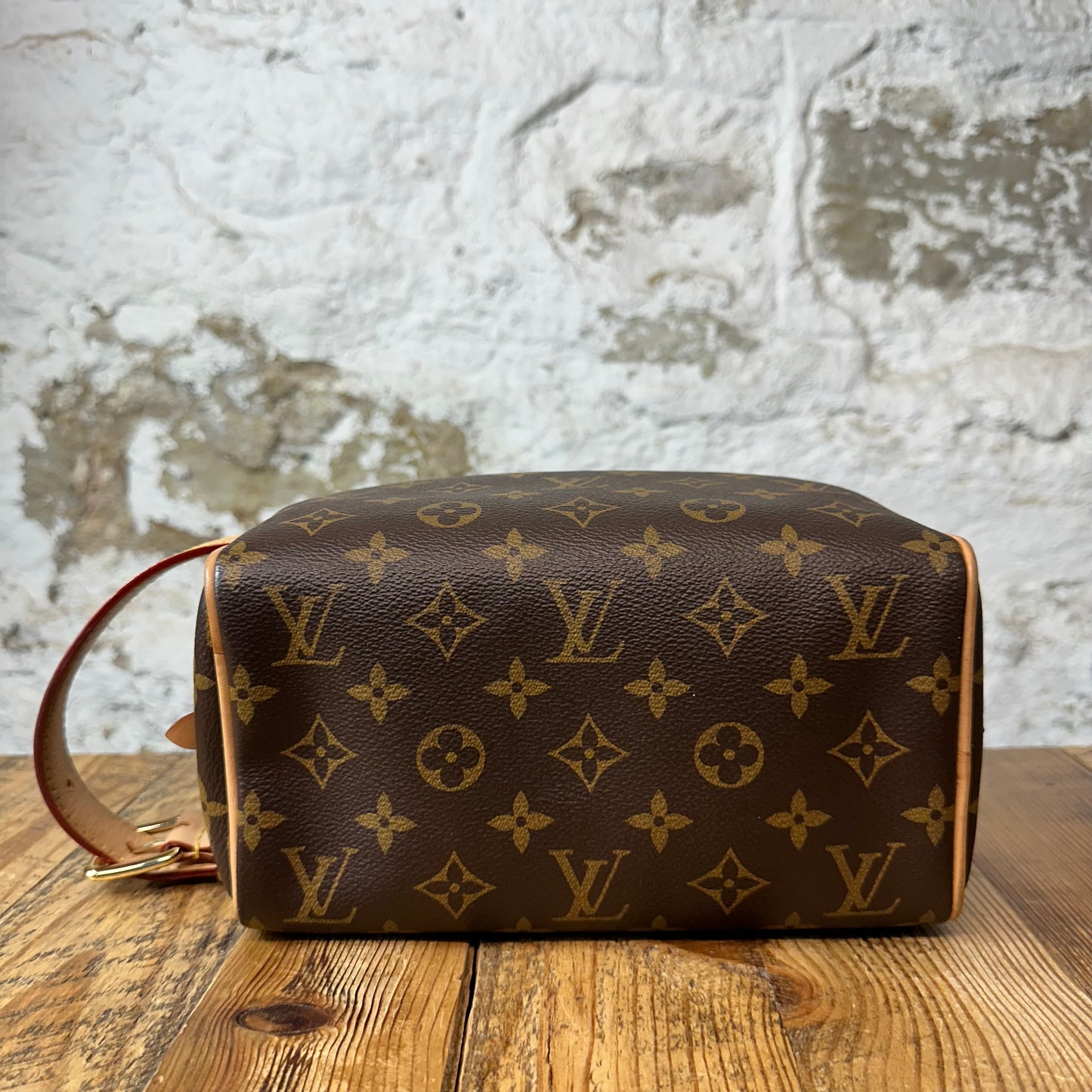 Louis Vuitton Monogram Locker Dopp Kit Toiletry Bag
