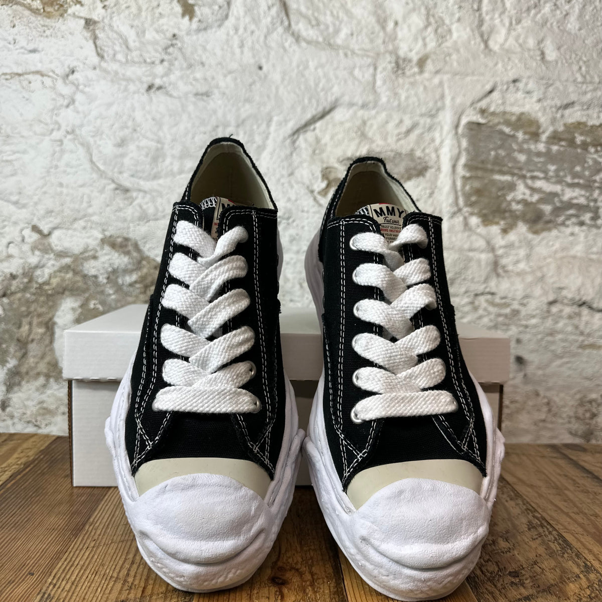 Maison Mihara Black White Hank Sneaker Sz 11 (44)