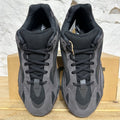 Yeezy 700 V2 Vanta Sz 8.5 DS