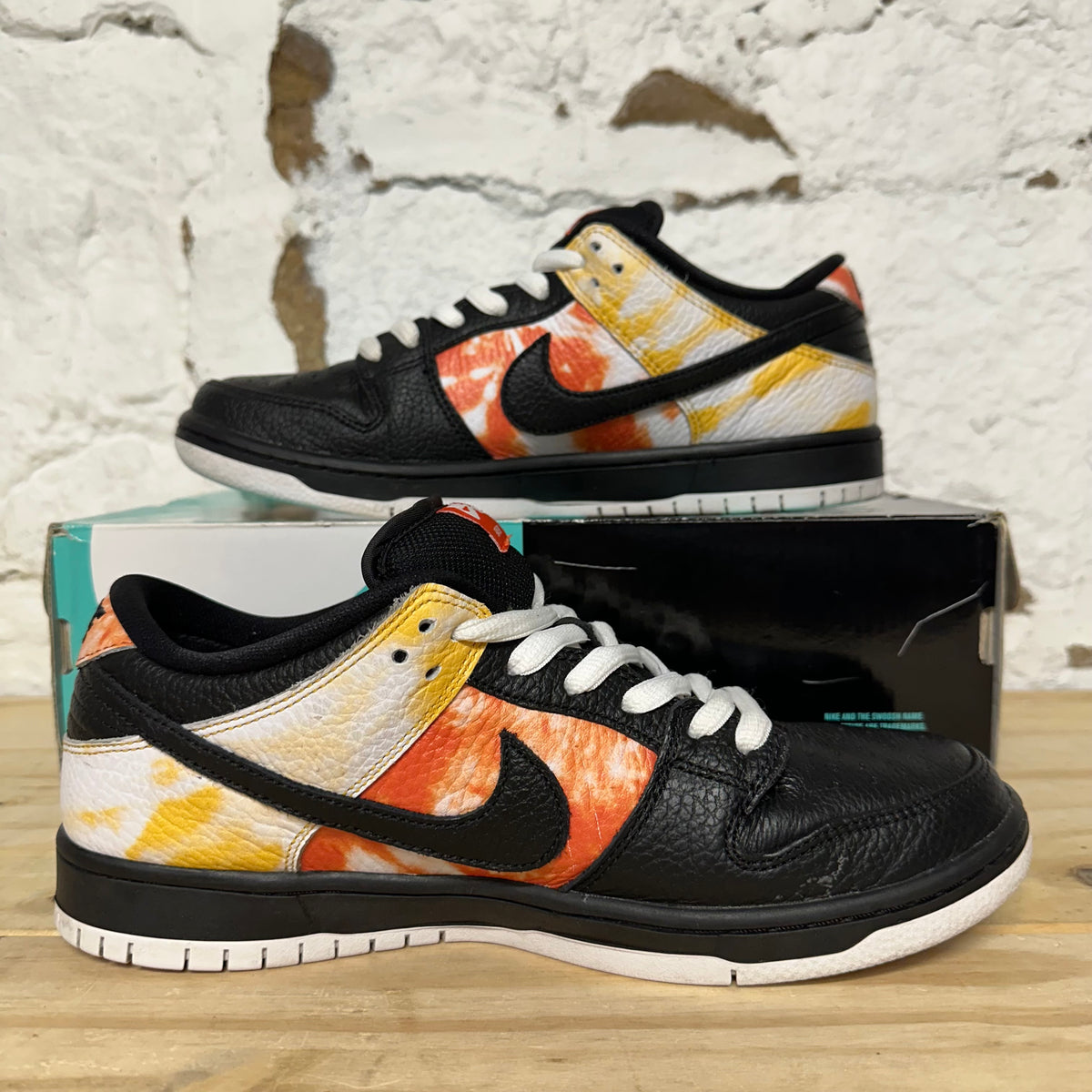 Nike SB Dunk Low Raygun Tie-Dye Black Sz 9.5