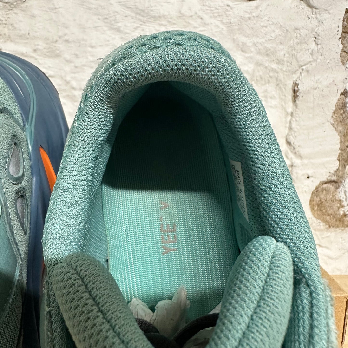 Yeezy 700 Faded Azure Sz 9