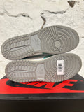 Air Jordan 1 High Turbo Green Sz 7Y