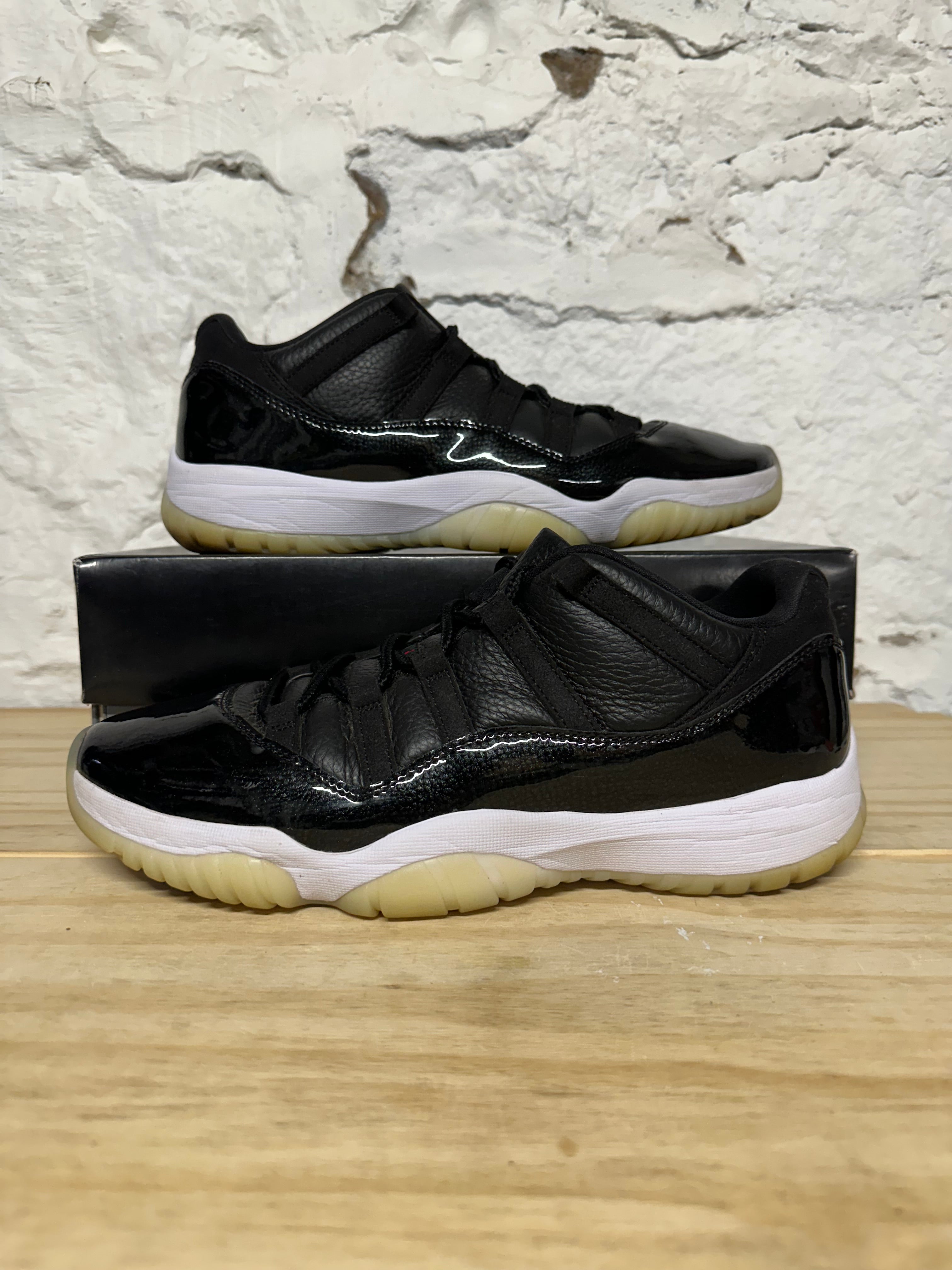 Air Jordan 11 Low 72-10 Sz 11.5