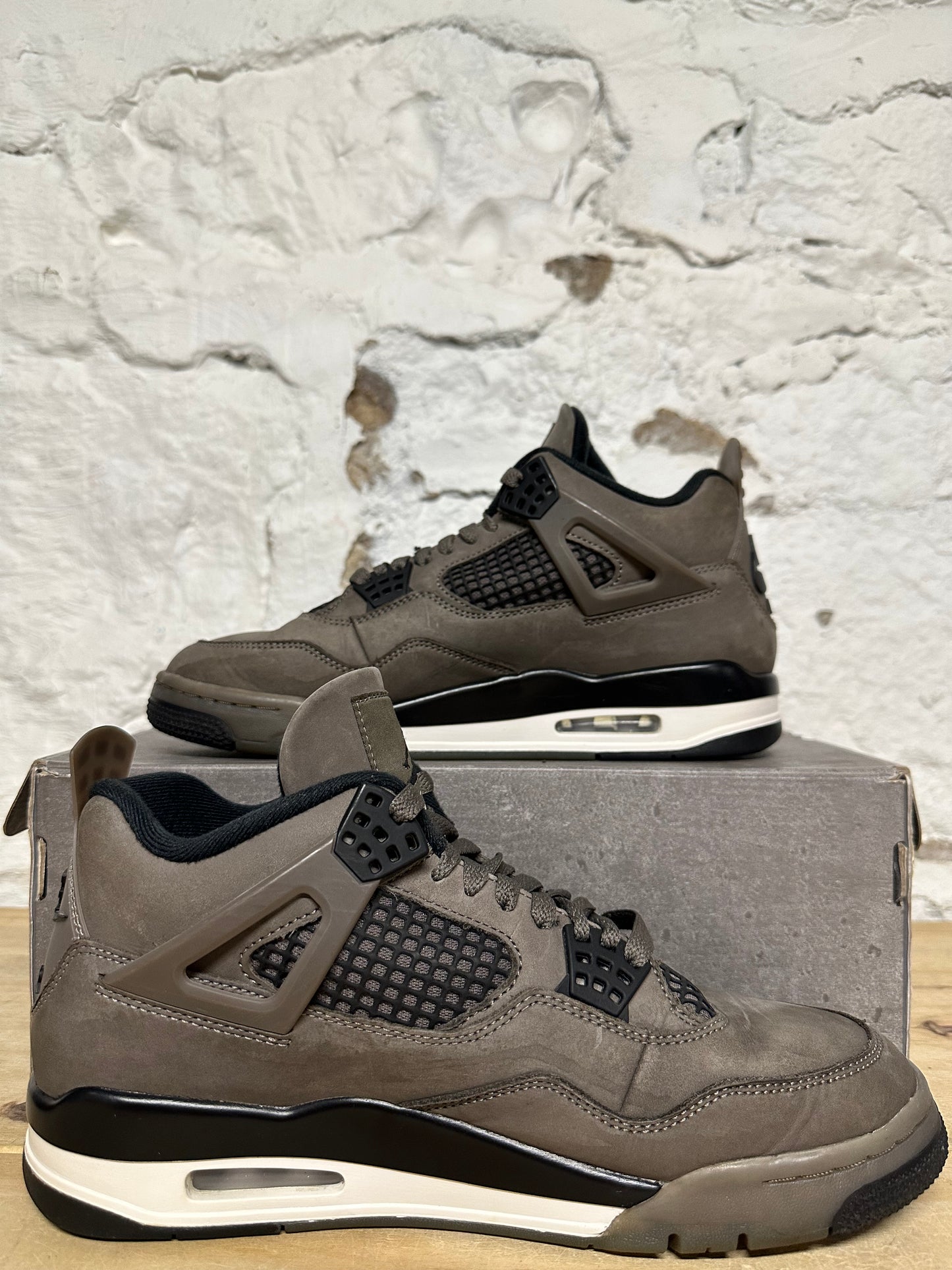 Air Jordan 4 Cave Stone Sz 9.5