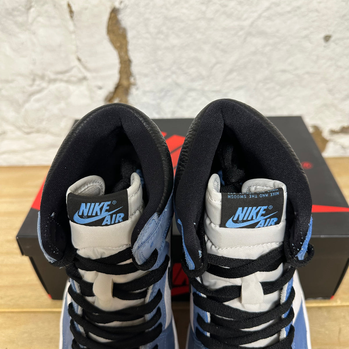 Air Jordan 1 High University Blue Sz 11