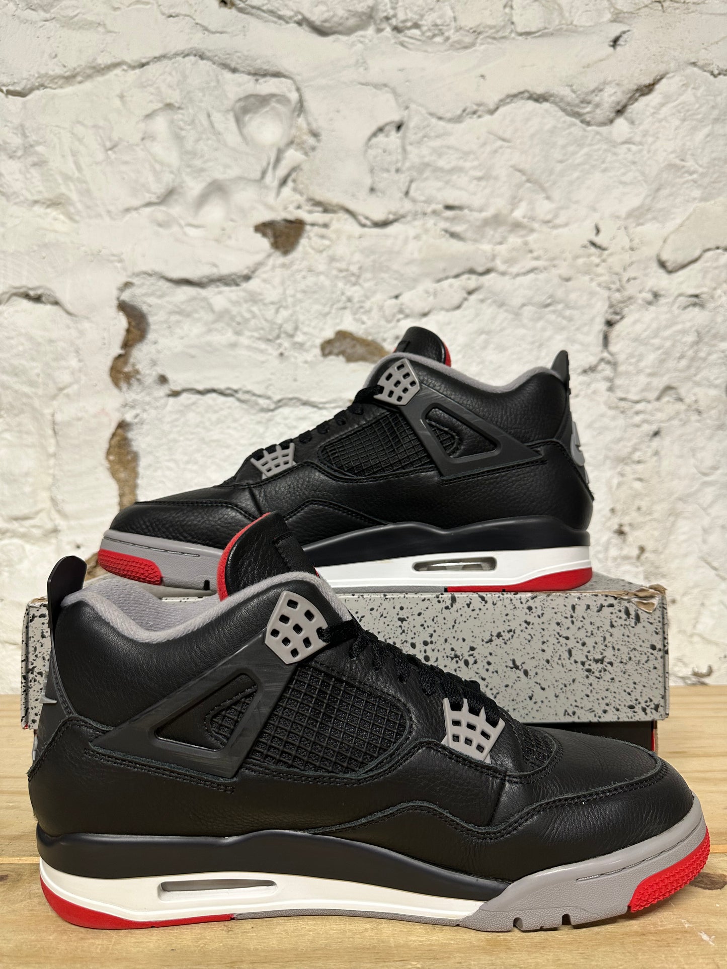 Air Jordan 4 Bred Reimagined Sz 11