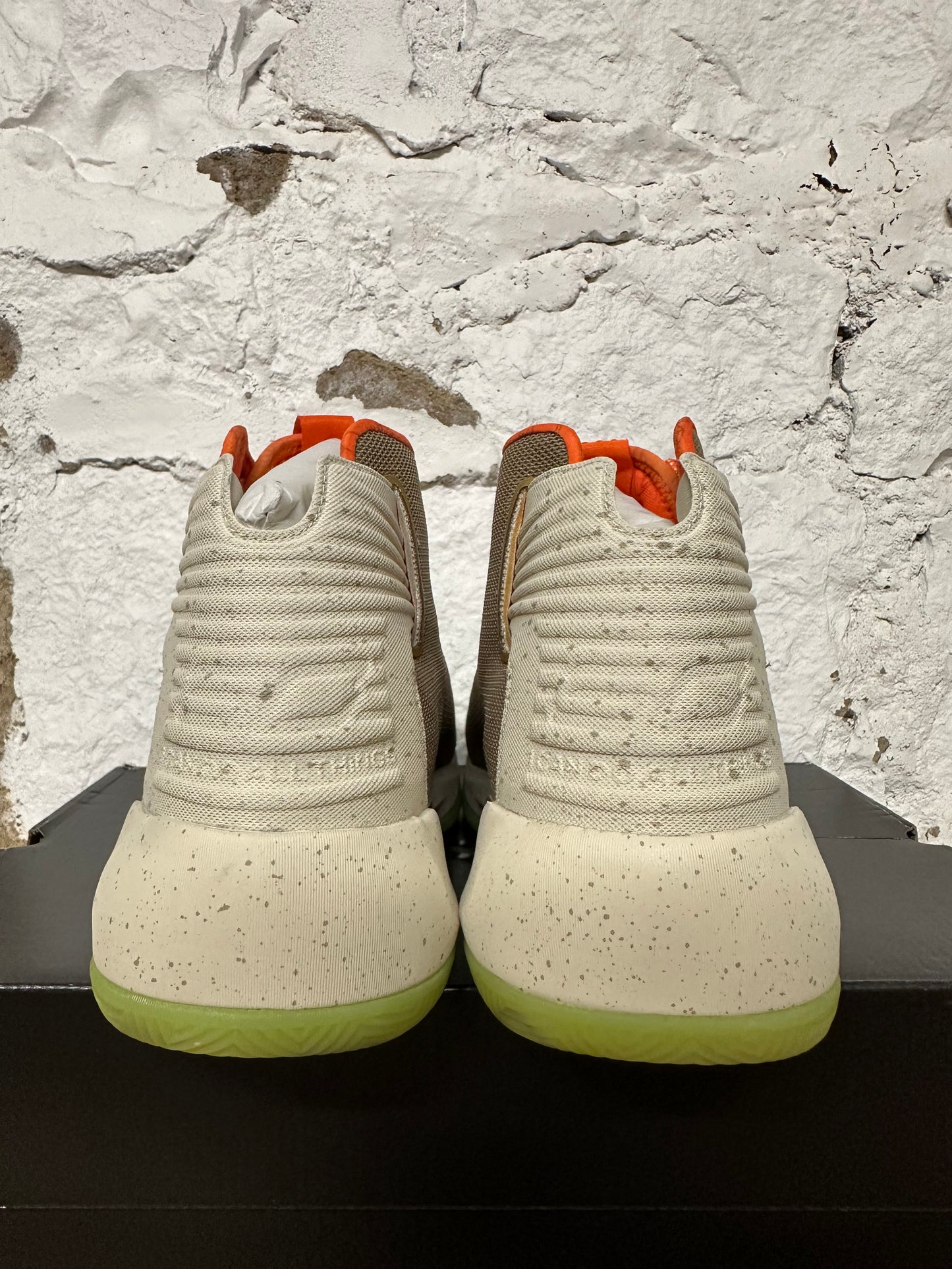 Under Armour Curry 3Zer0 Seasoned Life Sz 10.5 DS