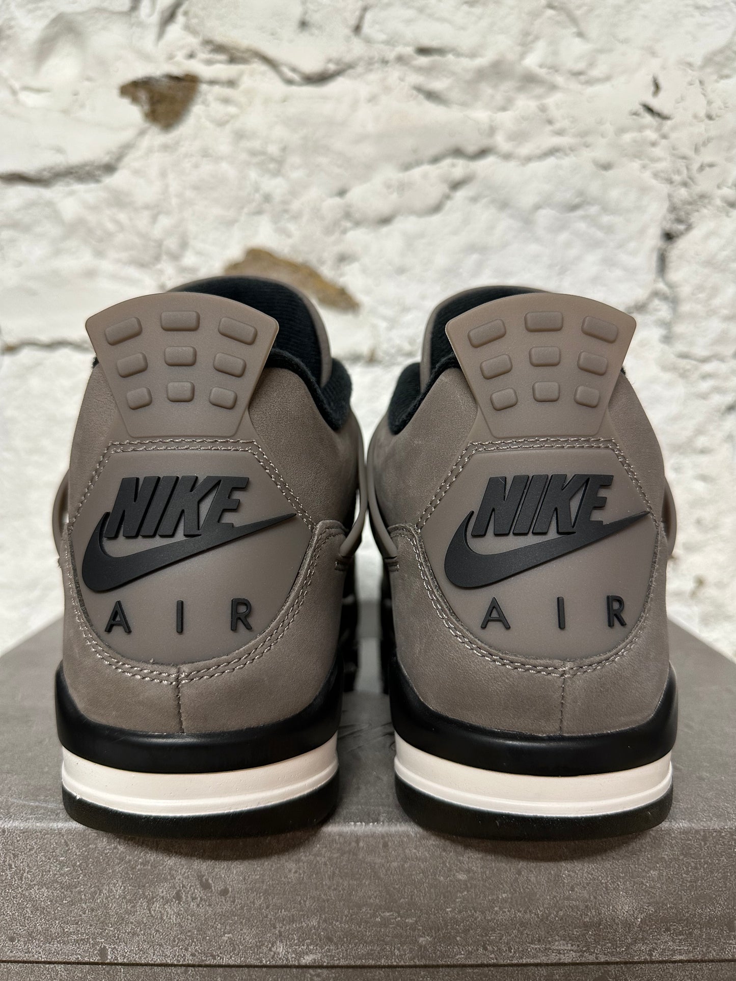Air Jordan 4 Cave Stone Sz 9.5 DS