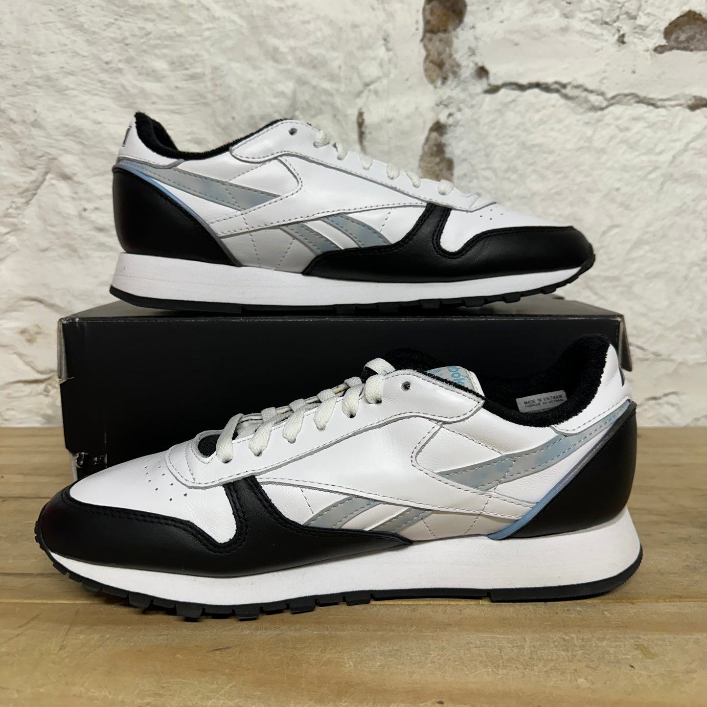 Reebok Classic White Black Sz 9.5