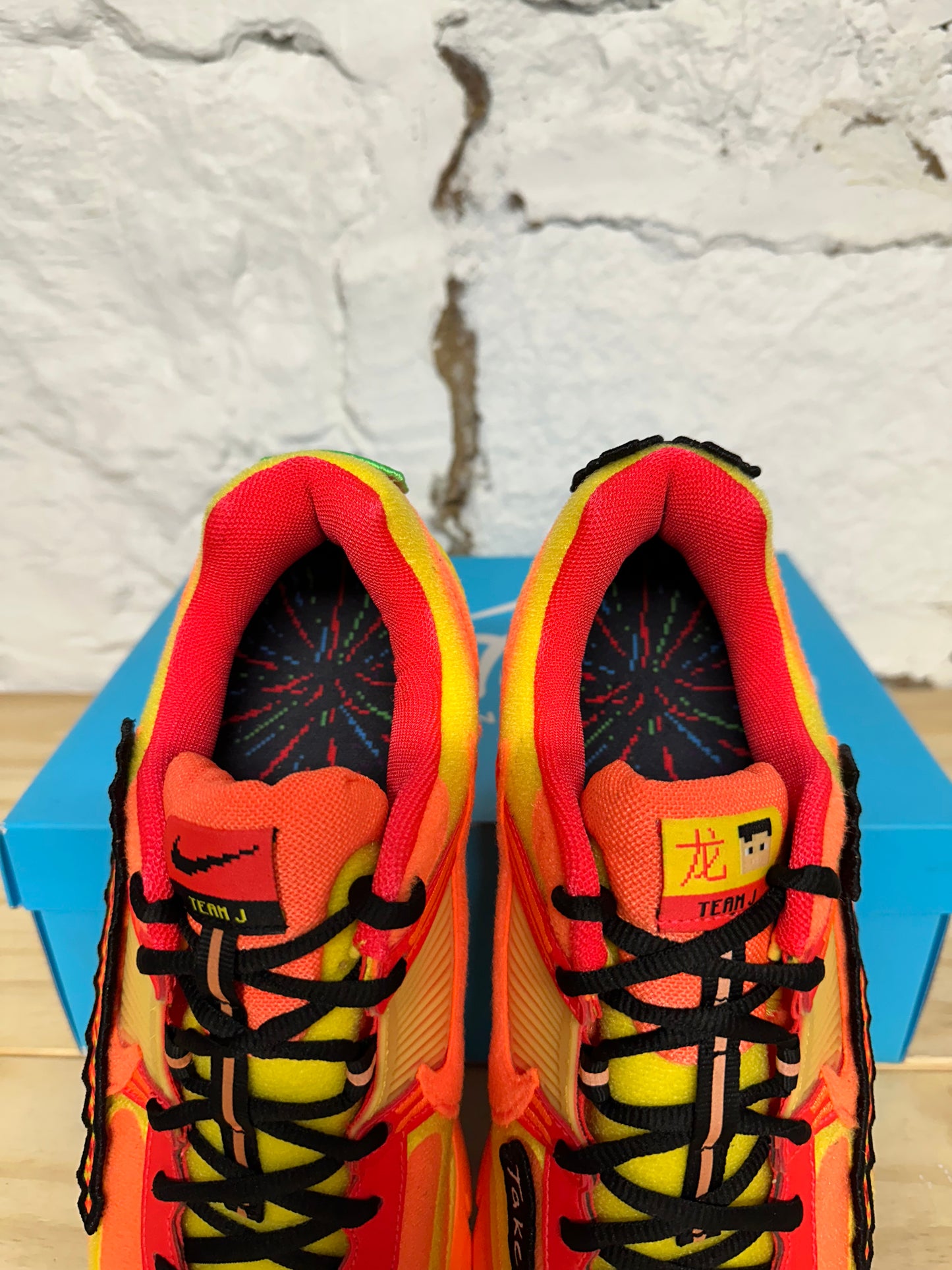 Nike Vomero 5 Doernbecher Sz 10