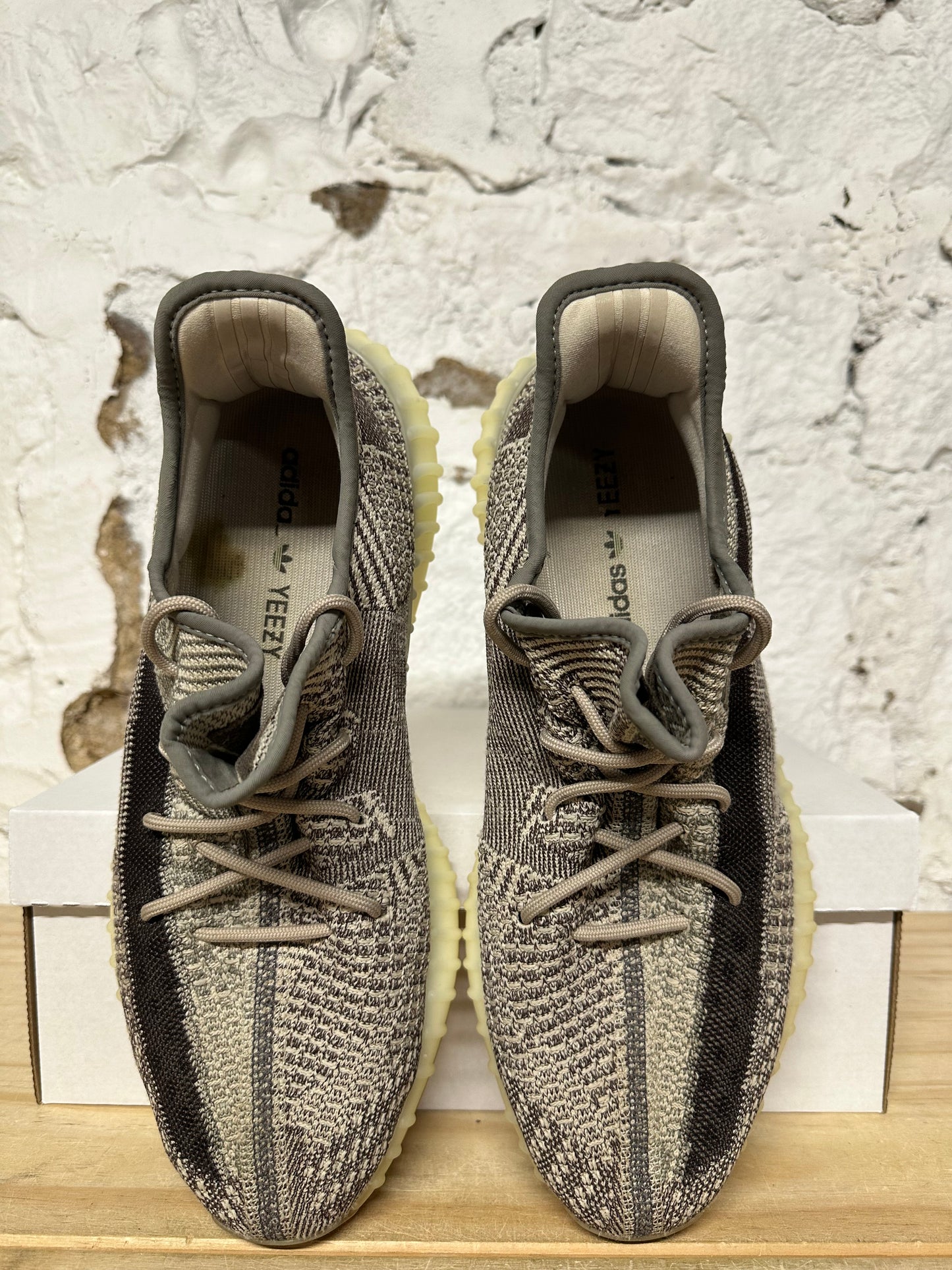 Yeezy 350 V2 Zyon Sz 11.5