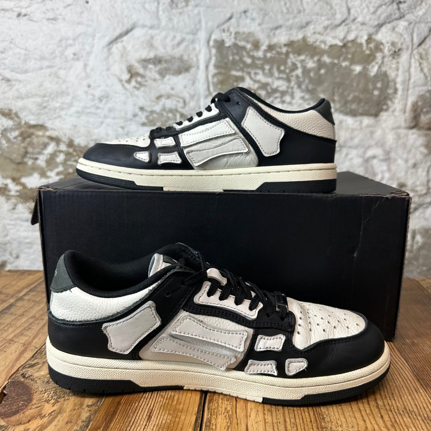 Amiri White Skeleton Black White Sneaker Sz 7 (40)