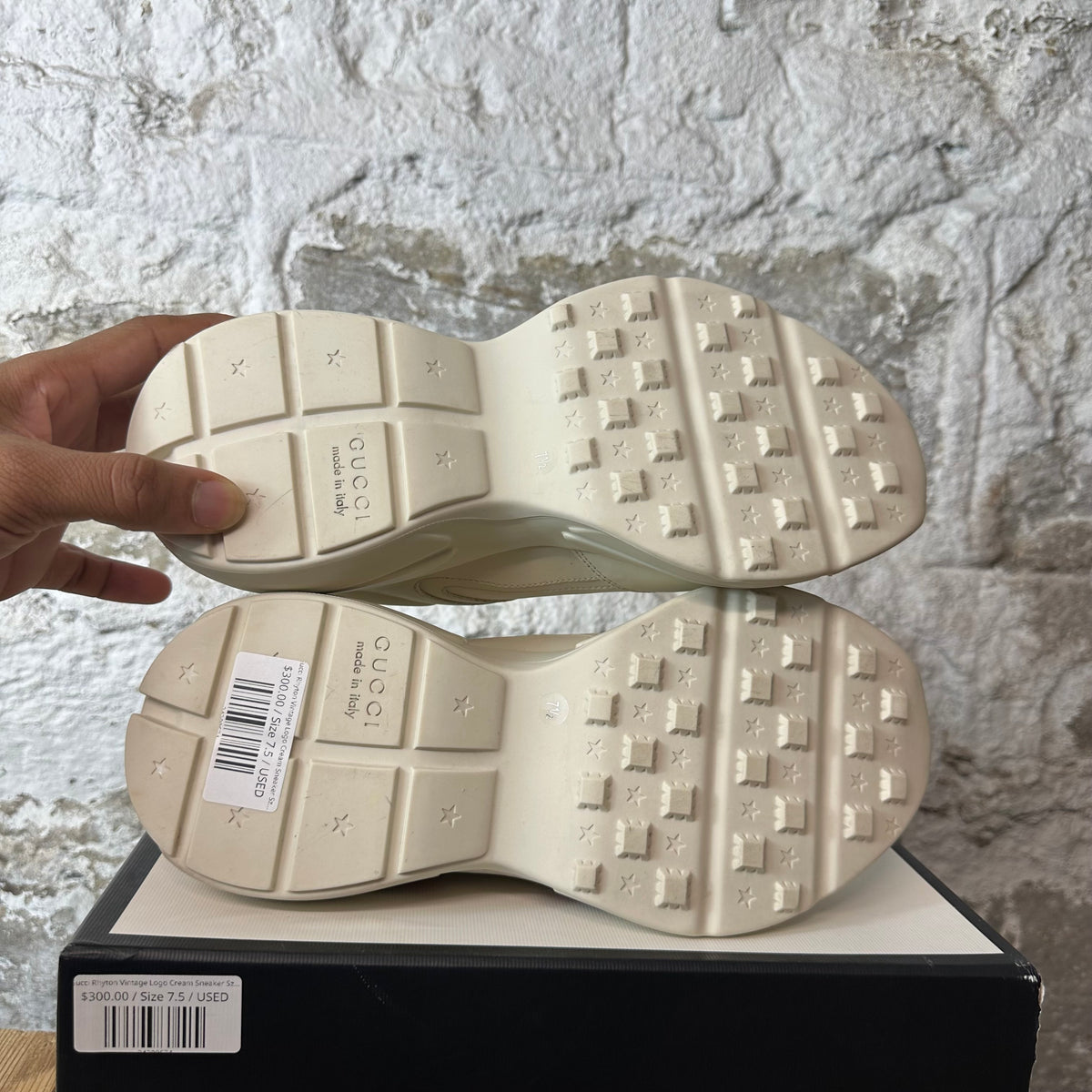 Gucci Rhyton Vintage Logo Cream Sneaker Sz 7.5