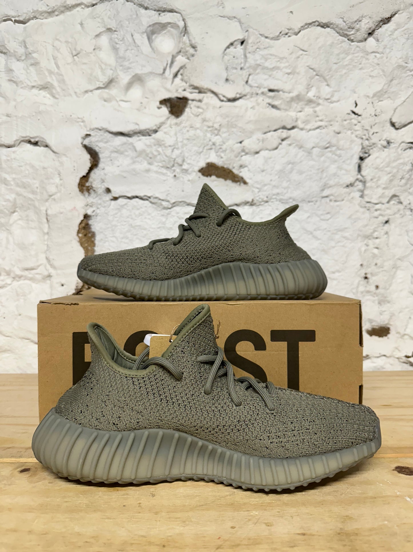 Yeezy 350 Granite Sz 9 DS