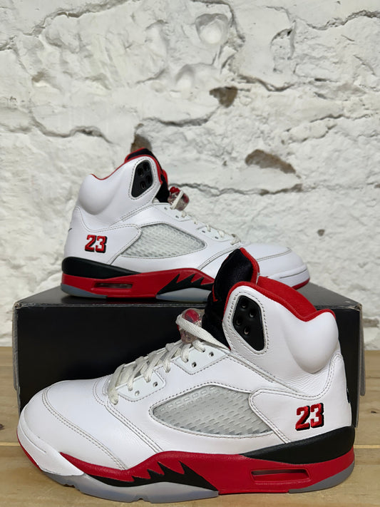 Air Jordan 5 Fire Red Black Tongue (2025) Sz 9.5