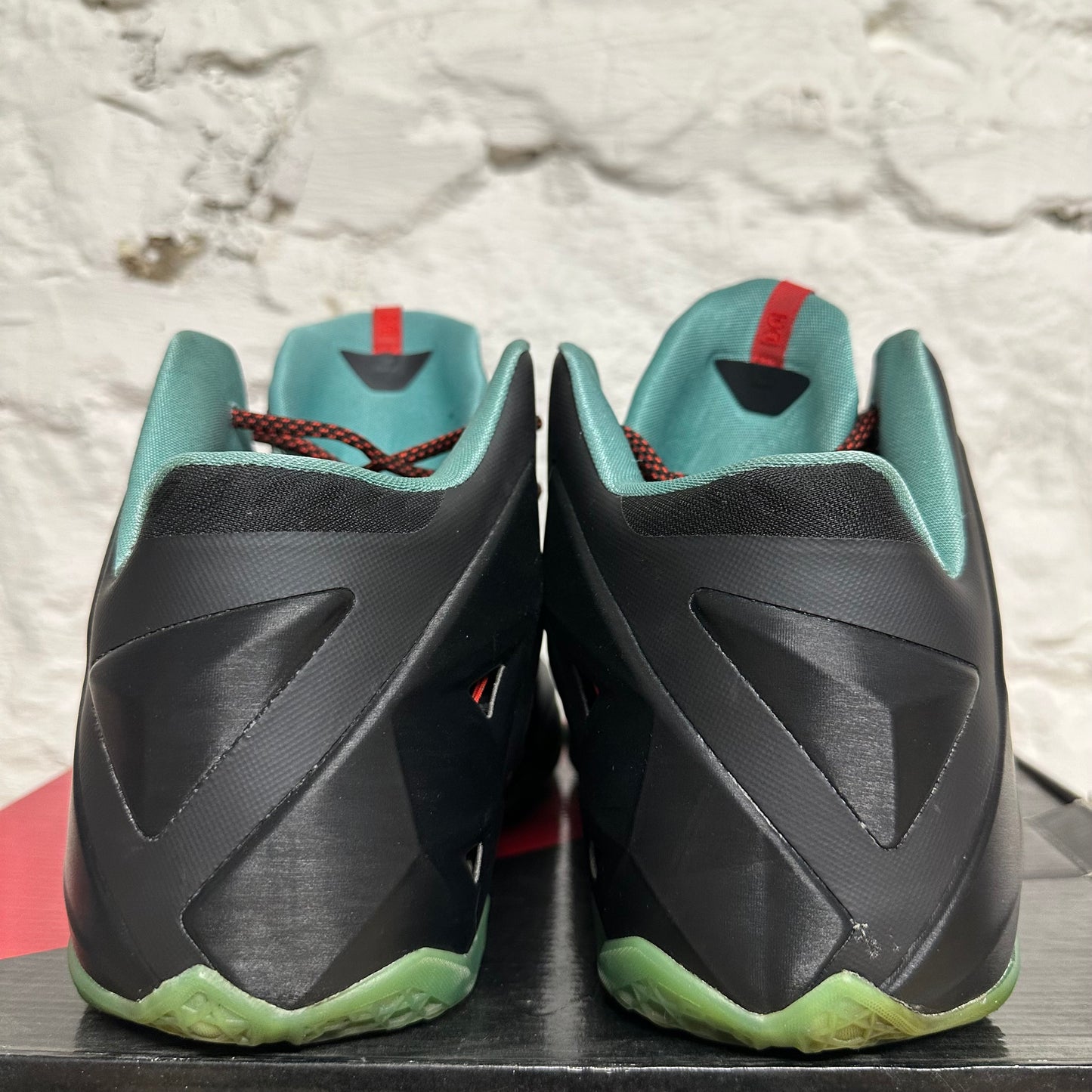 Nike LeBron 11 Diffused Jade Sz 13