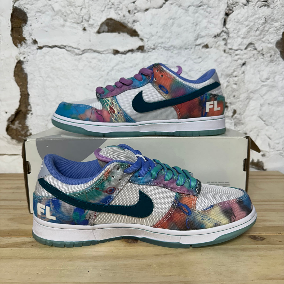Nike SB Dunk Low Futura Bleached Aqua Sz 9.5 DS