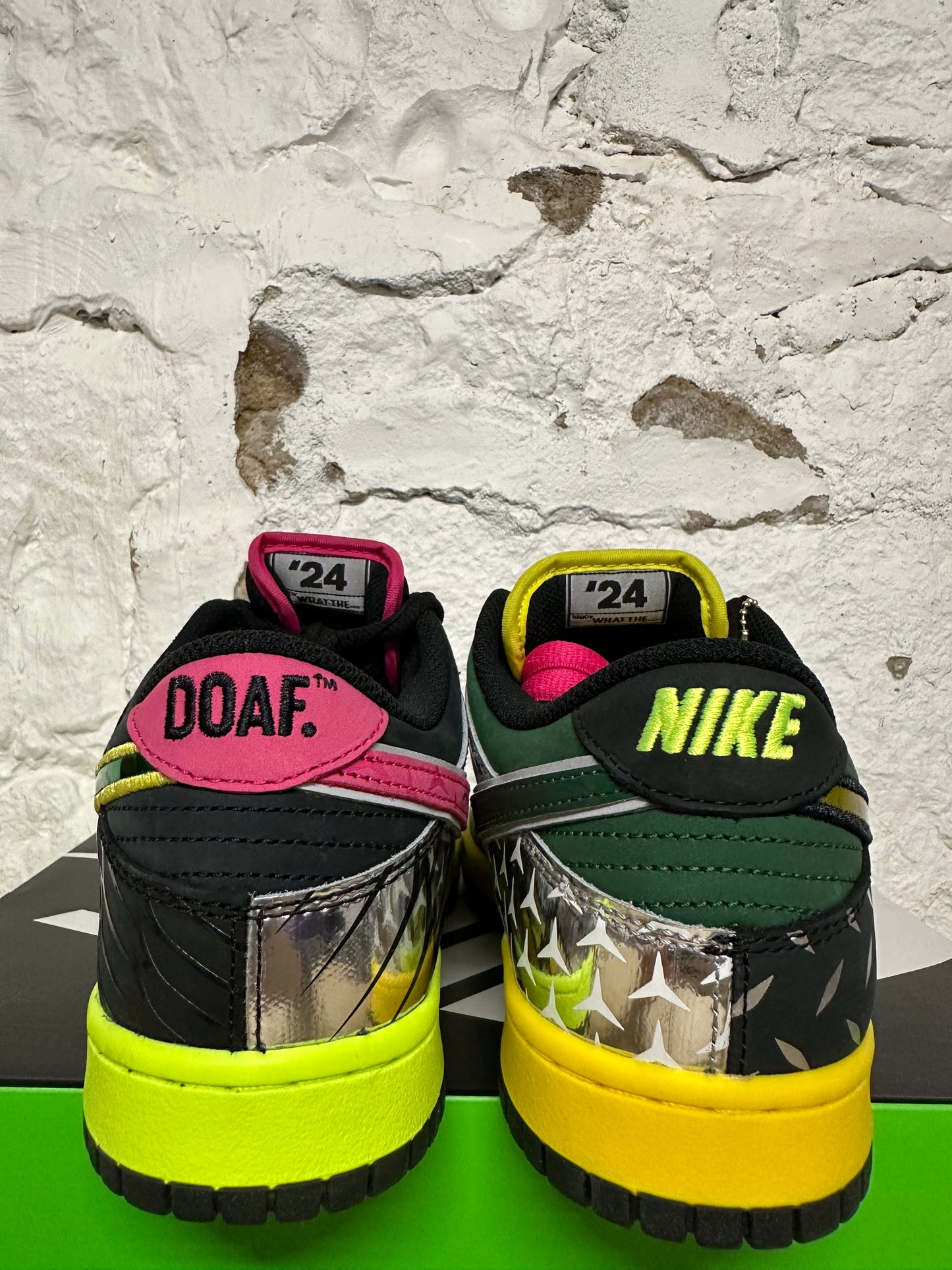 Nike Dunk Low What The Duck Home Sz 9 DS
