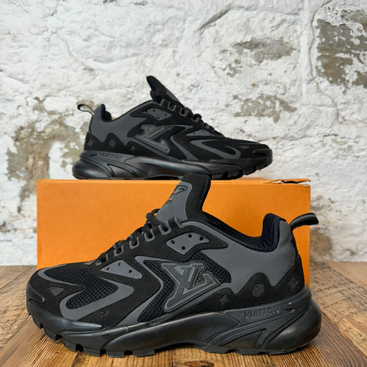 Louis Vuitton Triple Black Tactical Sneaker Sz 8.5 (7LV)