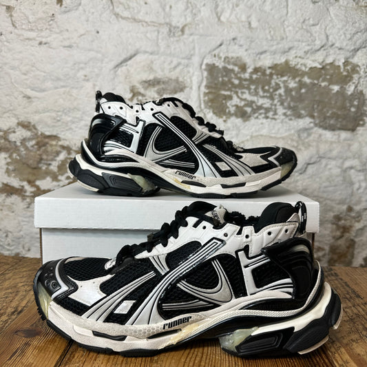 Balenciaga Runner Black White Sneaker Sz 10 (43)