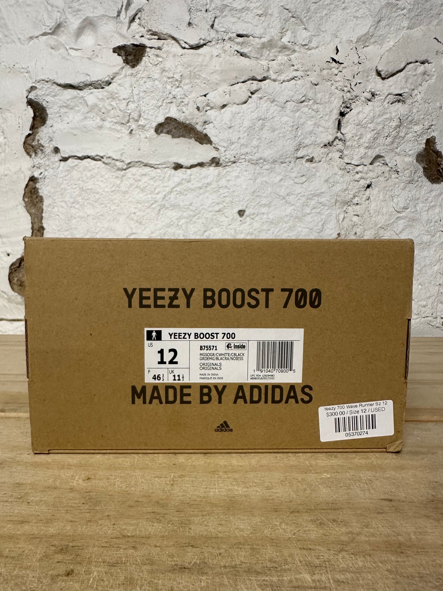 Yeezy 700 Wave Runner Sz 12