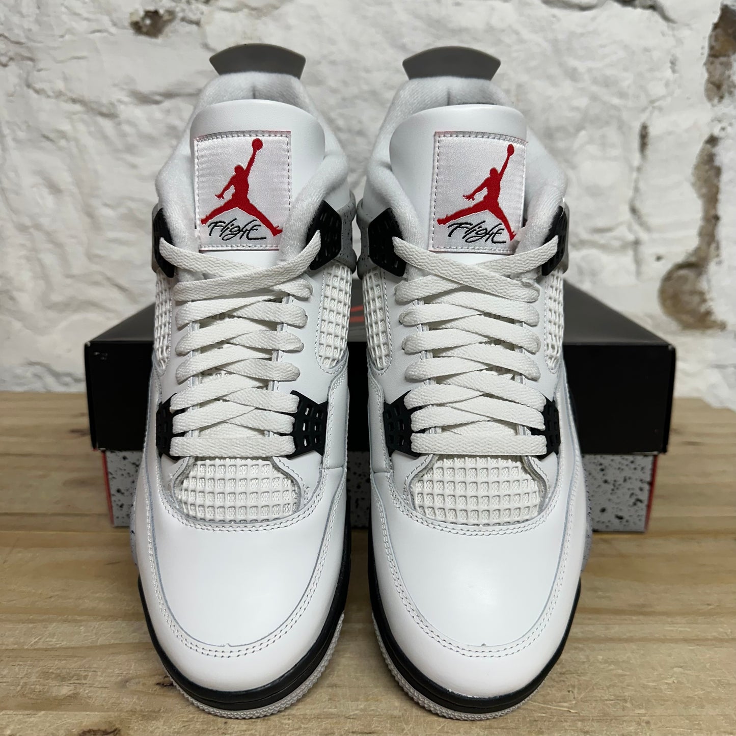 Air Jordan 4 White Cement Sz 10 DS