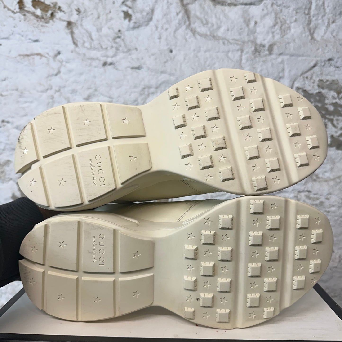 Gucci Rython Vintage Logo Cream Sneaker Sz 10.5