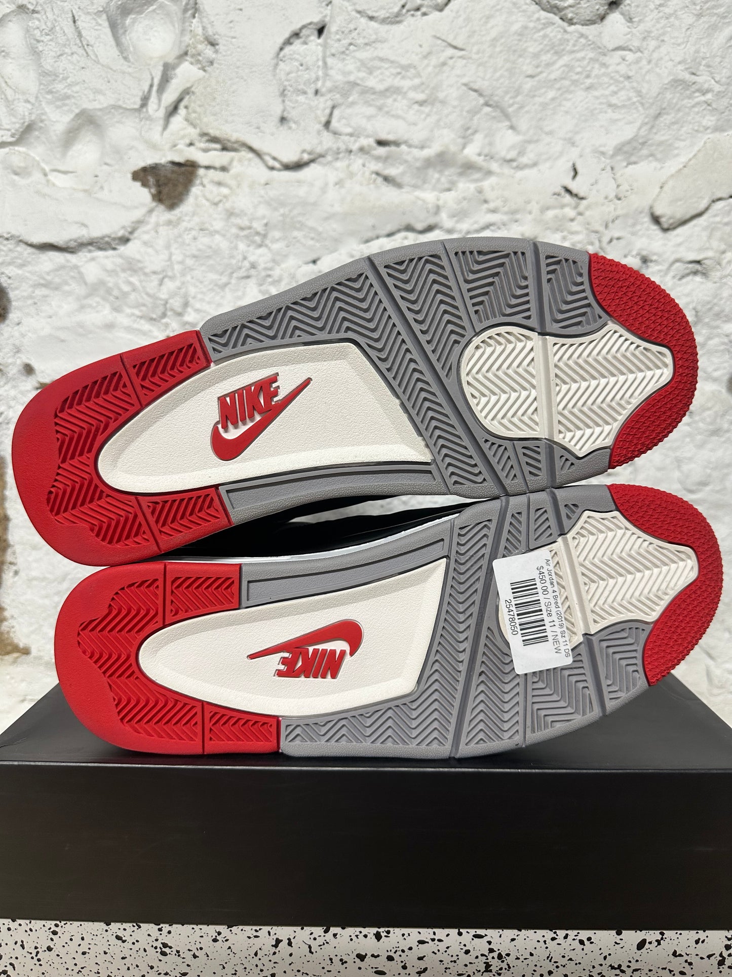 Air Jordan 4 Bred (2019) Sz 11 DS