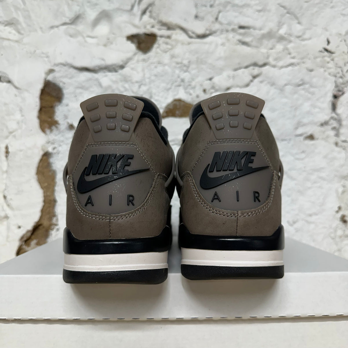 Air Jordan 4 Cave Stone Sz 10