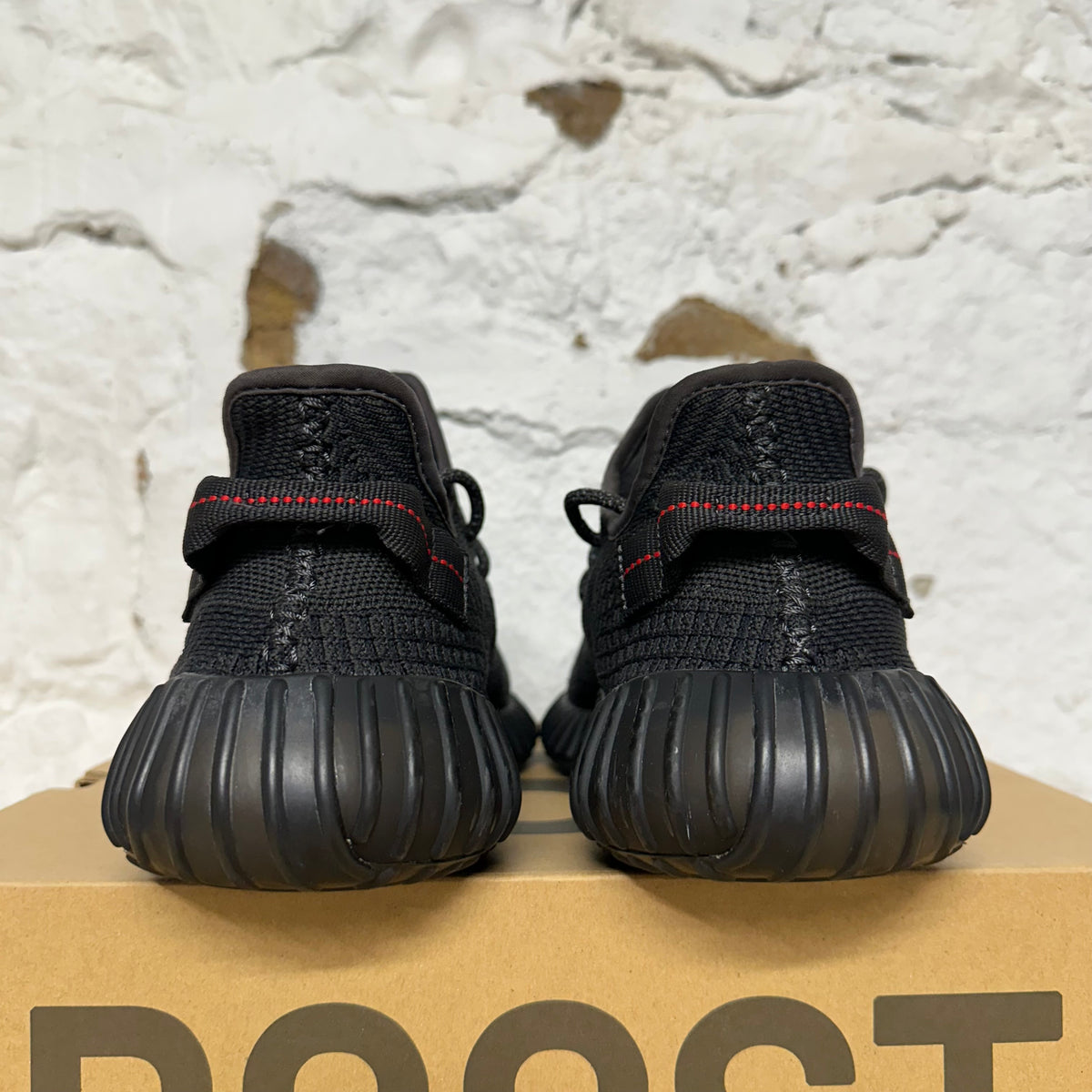 Yeezy 350 V2 Black (Non-Reflective) Sz 9.5