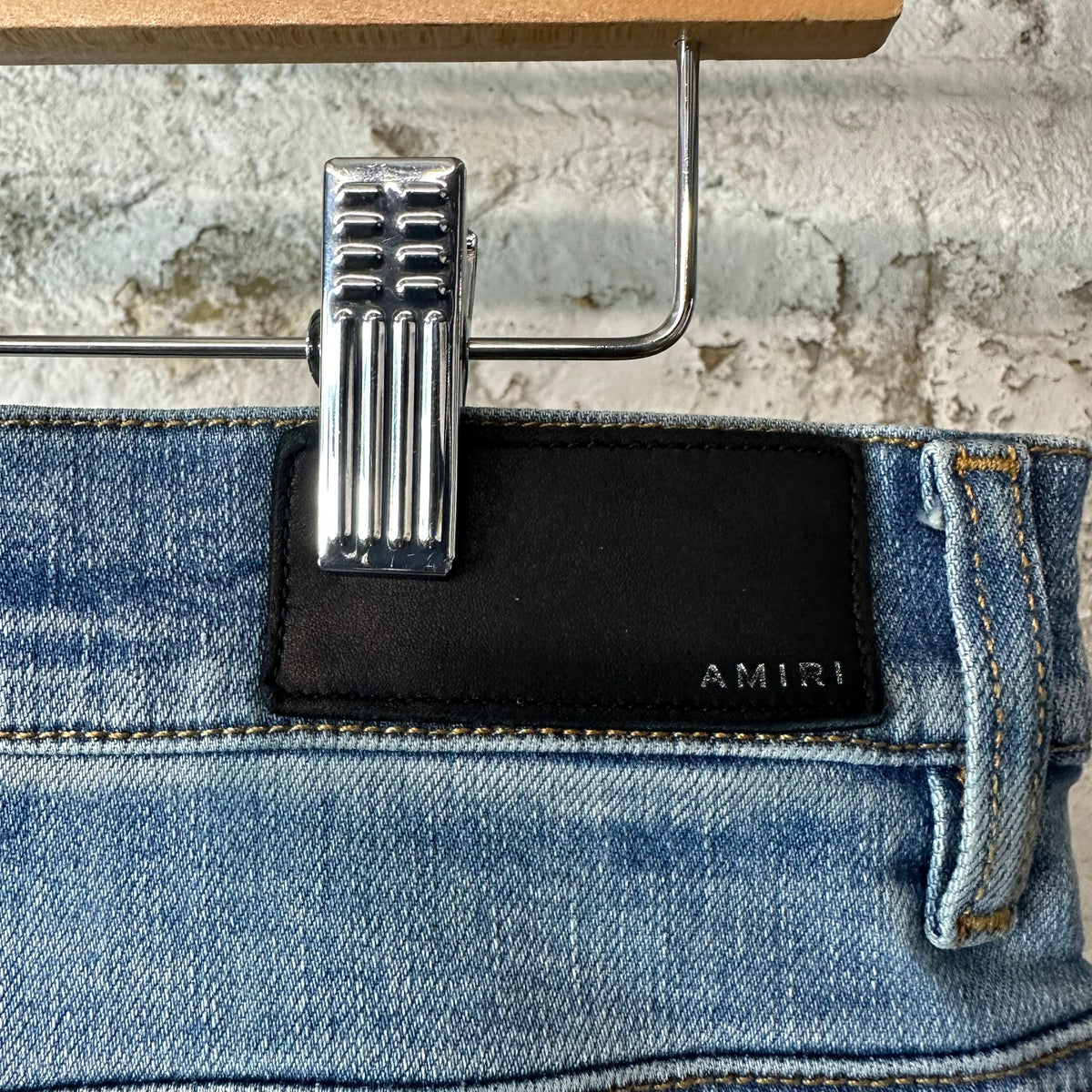 Amiri Black Old English Spell Blue Denim Jeans Sz 36