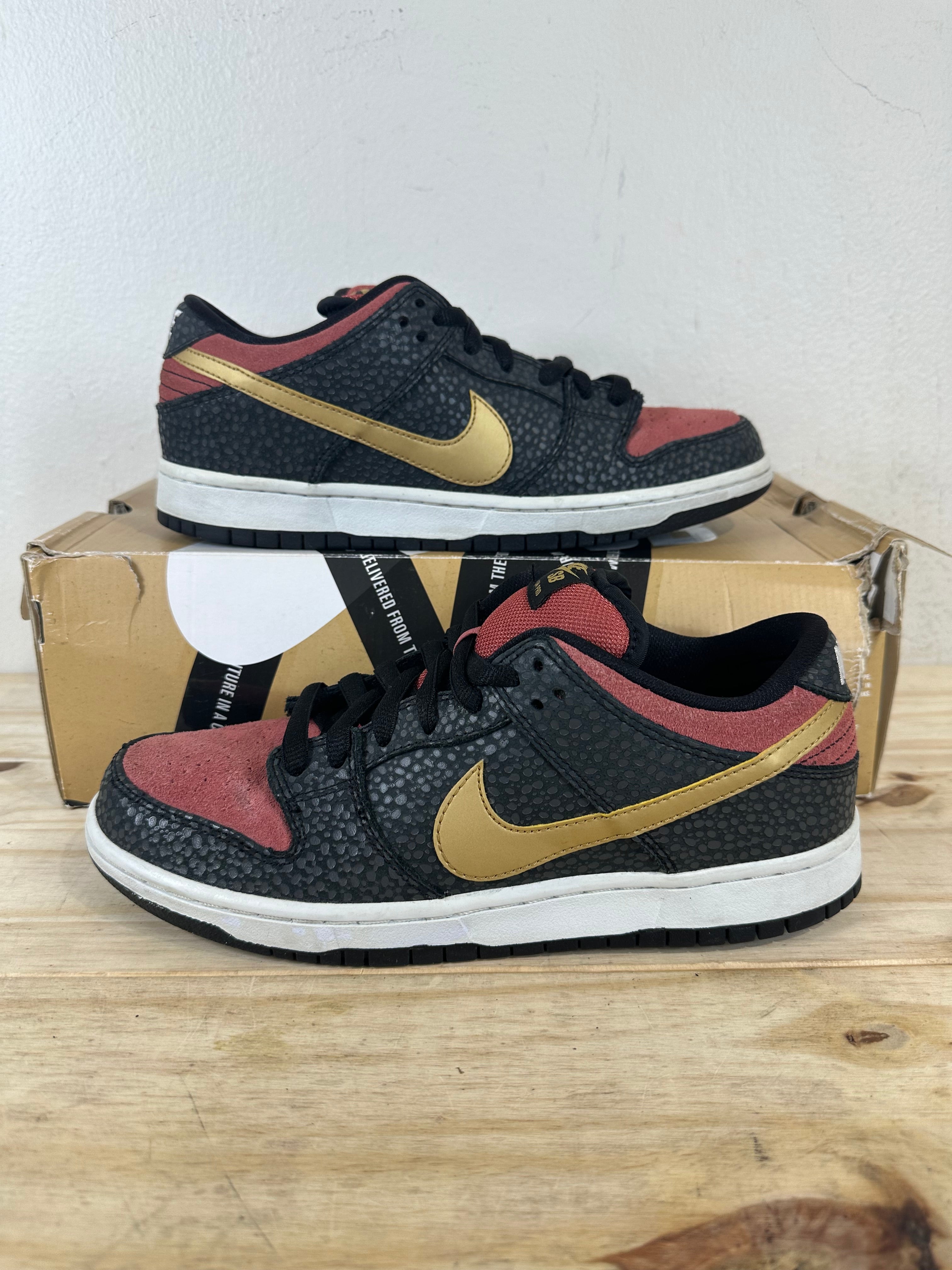 Nike SB Dunk Low Walk of Fame Sz 9