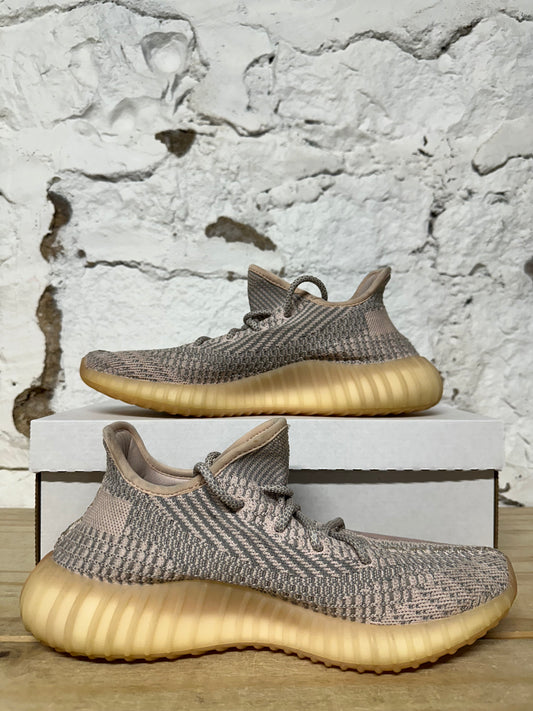 Yeezy 350  V2Synth Sz 7