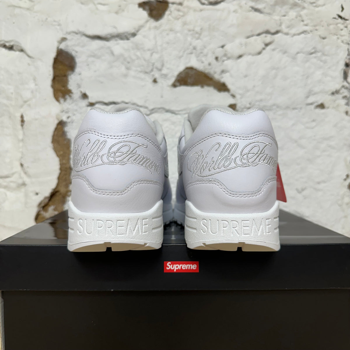 Nike Air Max 1 87 Supreme Triple White Sz 10.5 DS