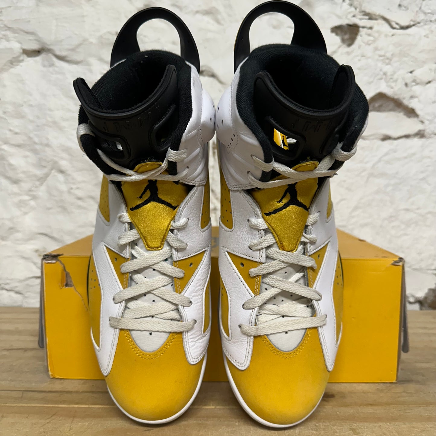 Air Jordan 6 Yellow Ochre Sz 13