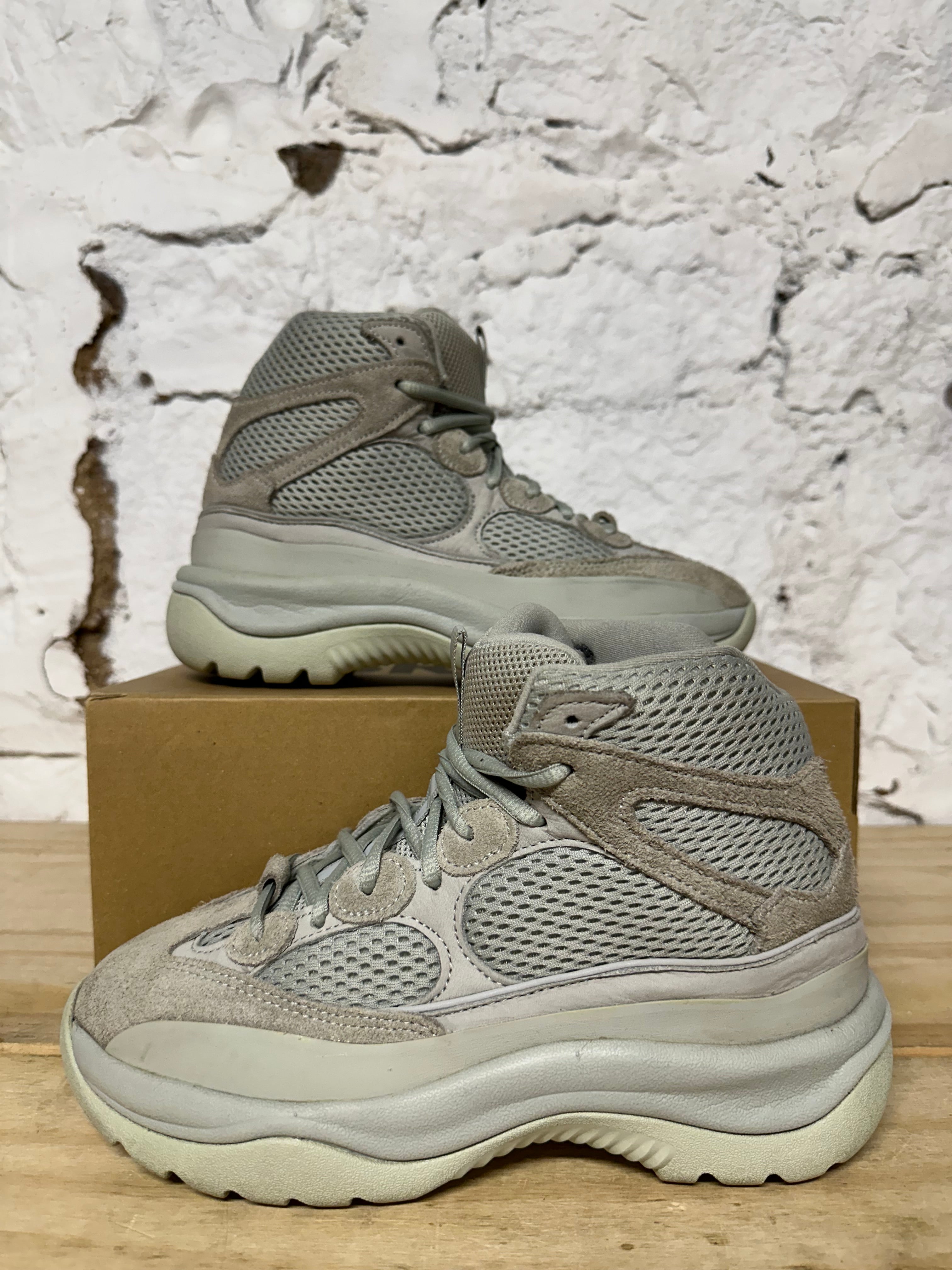 Yeezy Boot Salt Sz 6